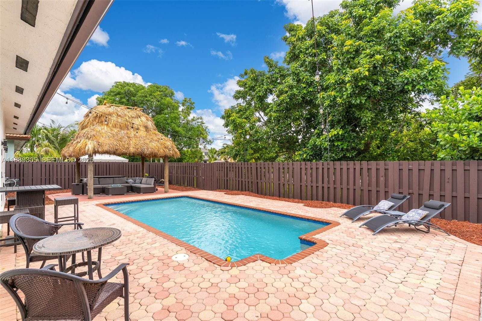 16051 SW 138th Terrace, Miami, FL 33196 photo 17