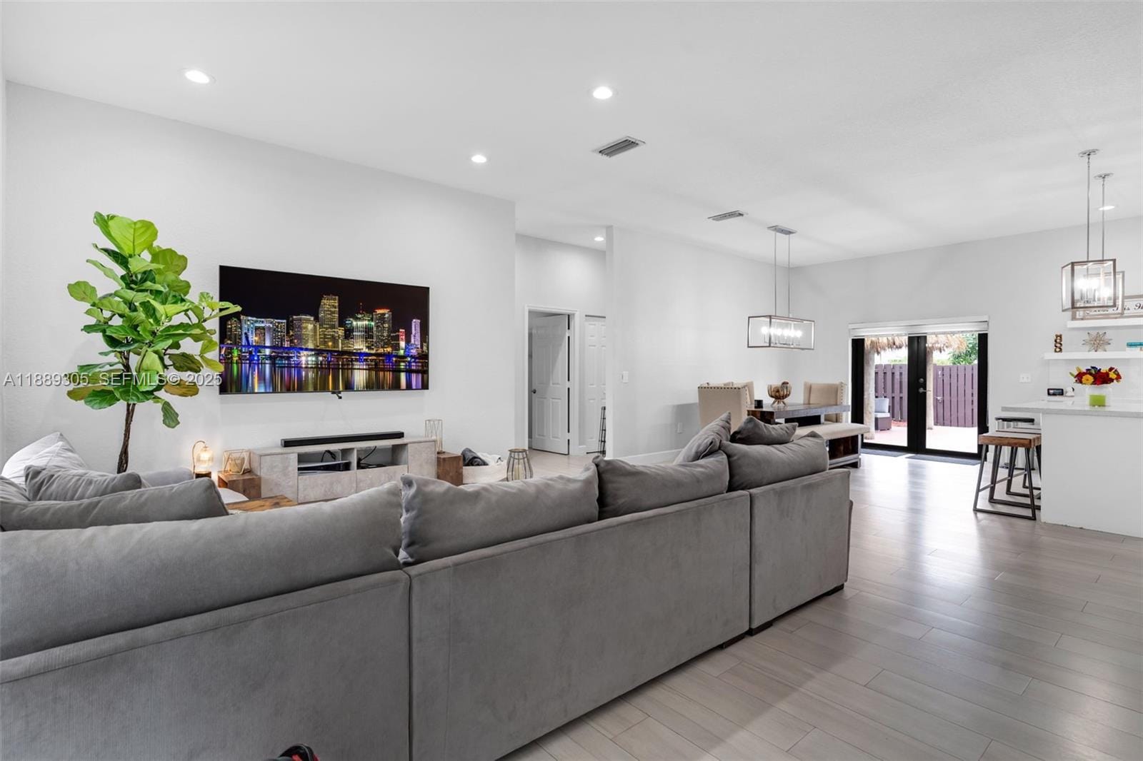 16051 SW 138th Terrace, Miami, FL 33196 photo 5
