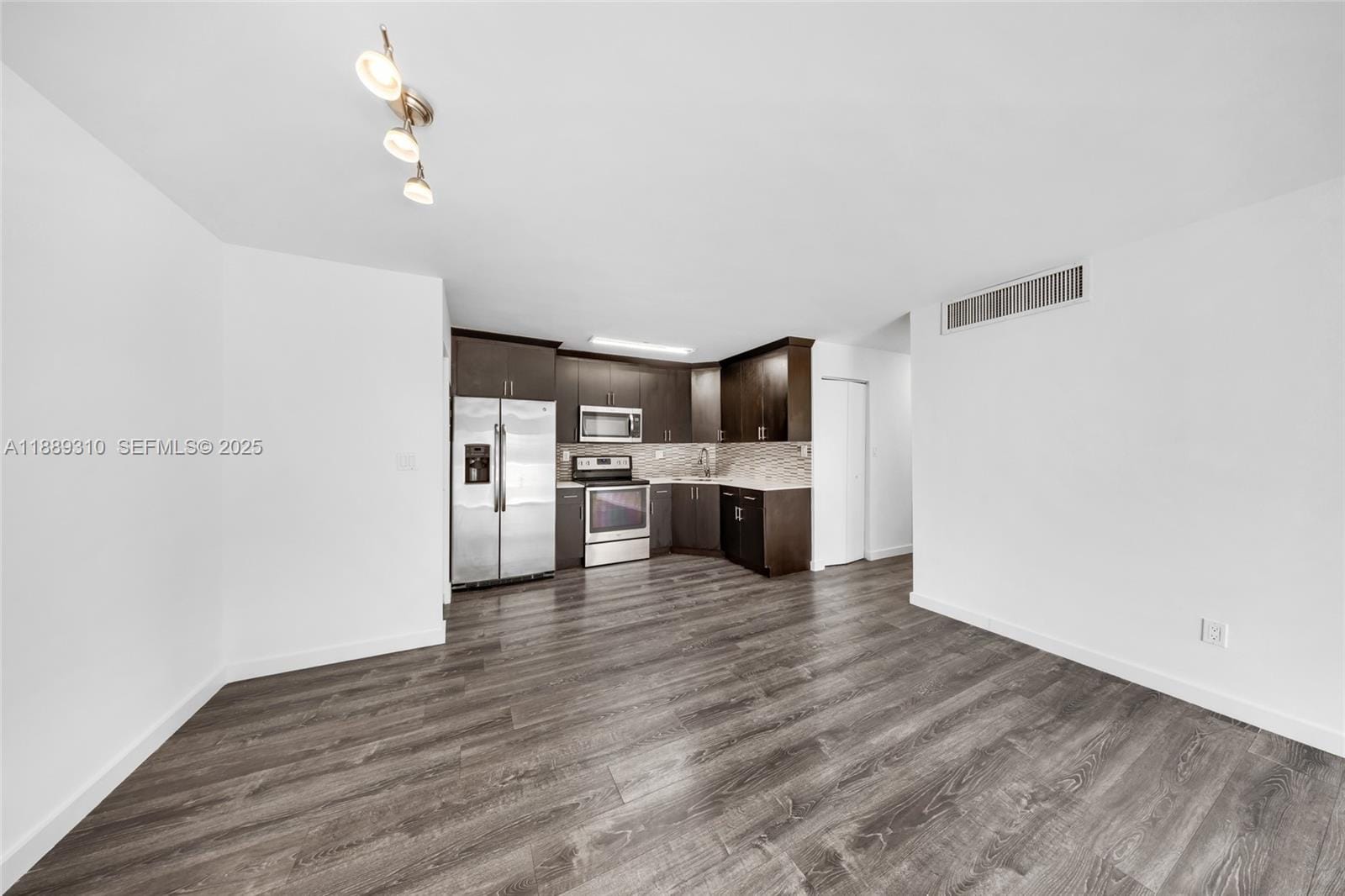 4480 NW 79th Avenue 2G, Doral, FL 33166 photo 1