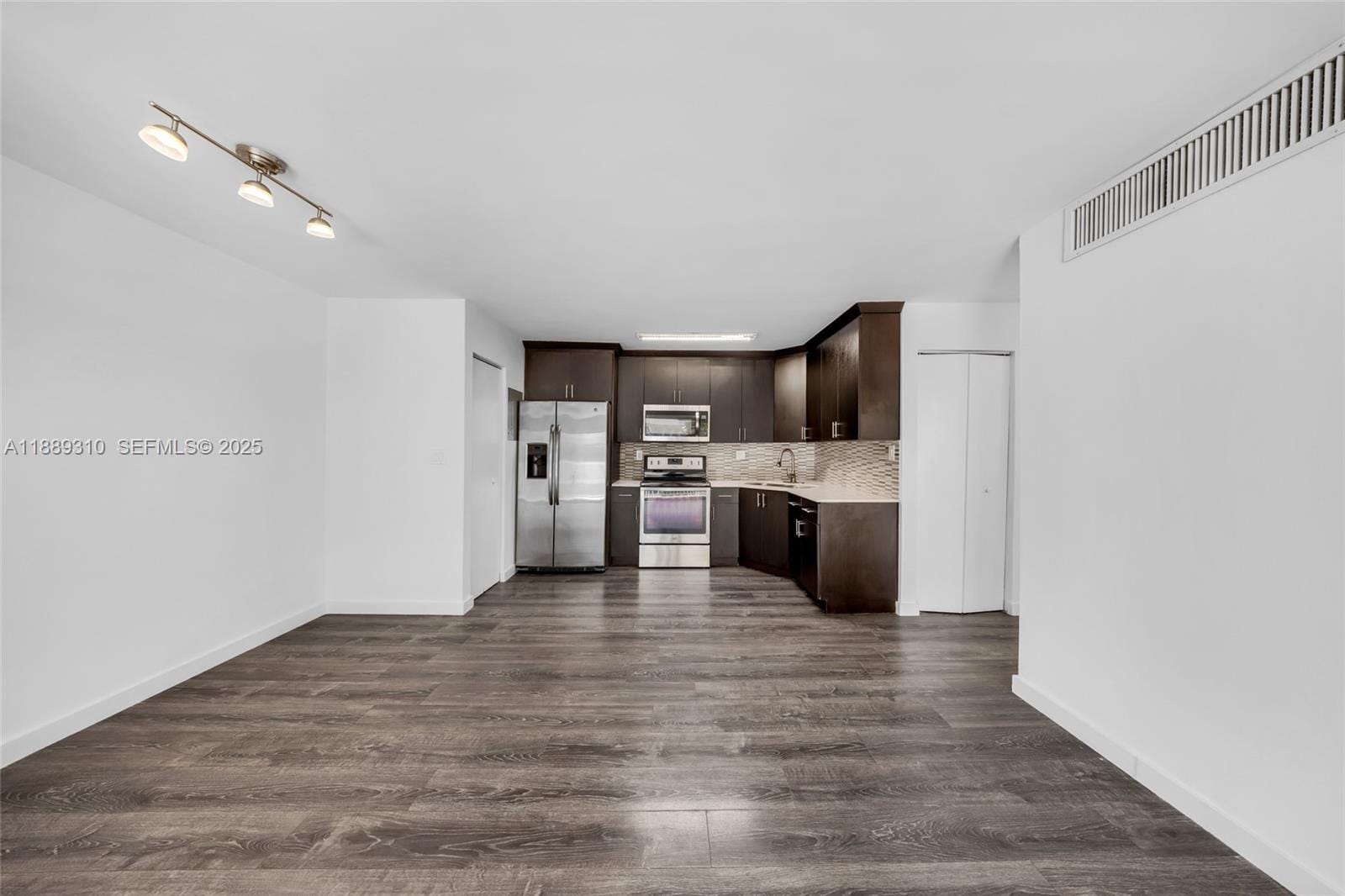 4480 NW 79th Avenue 2G, Doral, FL 33166 photo 2