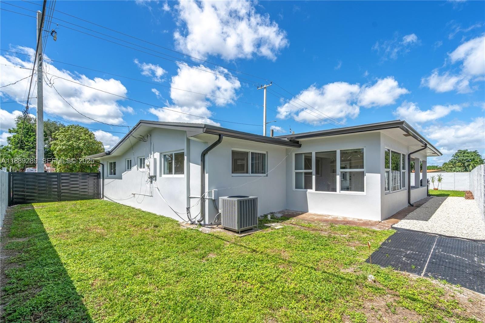 1621 NW 85th Way, Pembroke Pines, FL 33024 photo 24