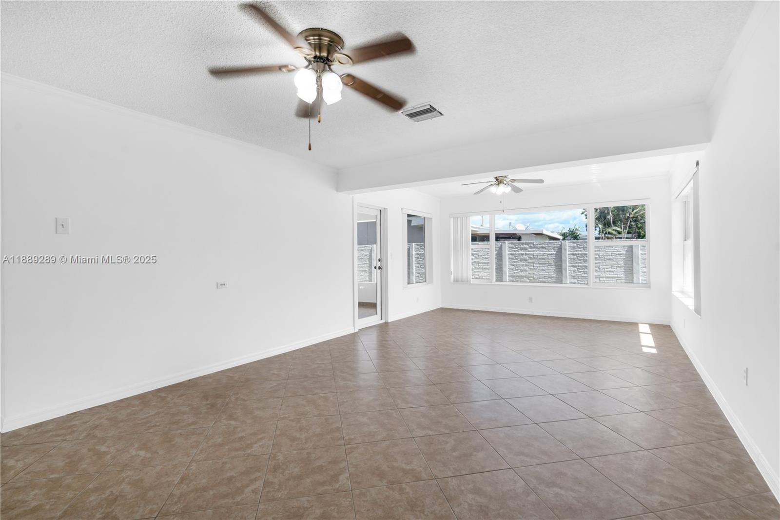 1621 NW 85th Way, Pembroke Pines, FL 33024 photo 6