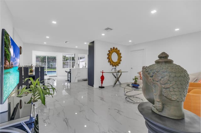 6320 Harding Street, Hollywood, FL 33024