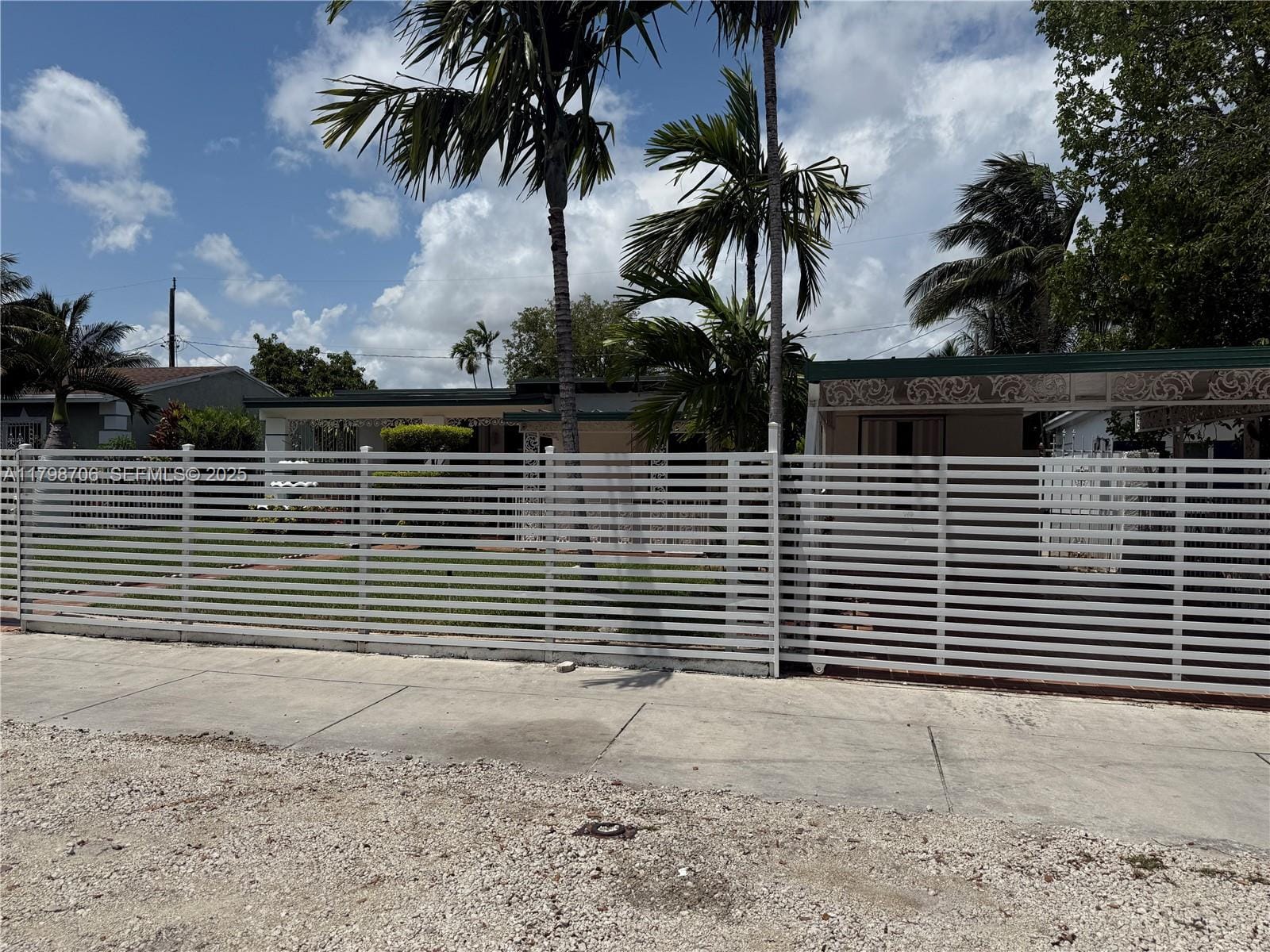 335 NW 108th Street, Miami, FL 33168 photo 2