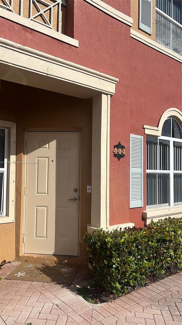 6202 NW 116th Place 444, sold in The Gates At Doral Isles, Doral, FL
