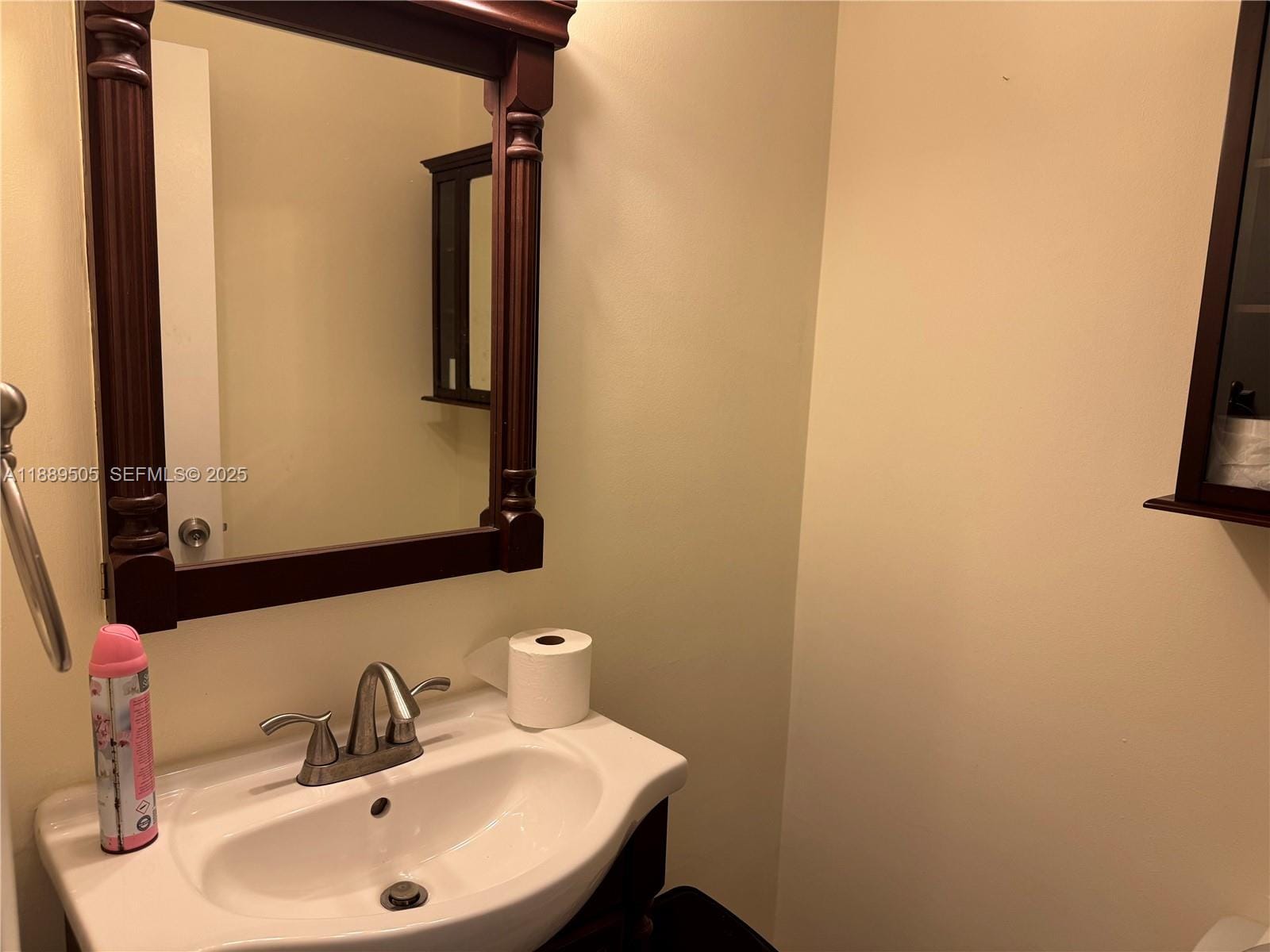 1985 S Ocean Drive 15A — photo 11