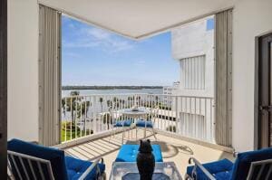 2860 S Ocean Boulevard 602, sold in La Palma Condo, Palm Beach, FL