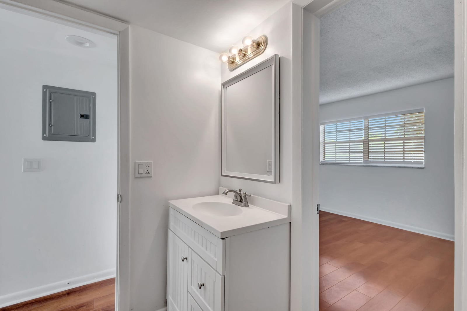 2936 Lake Shore Drive 108, Riviera Beach, FL 33404 photo 15