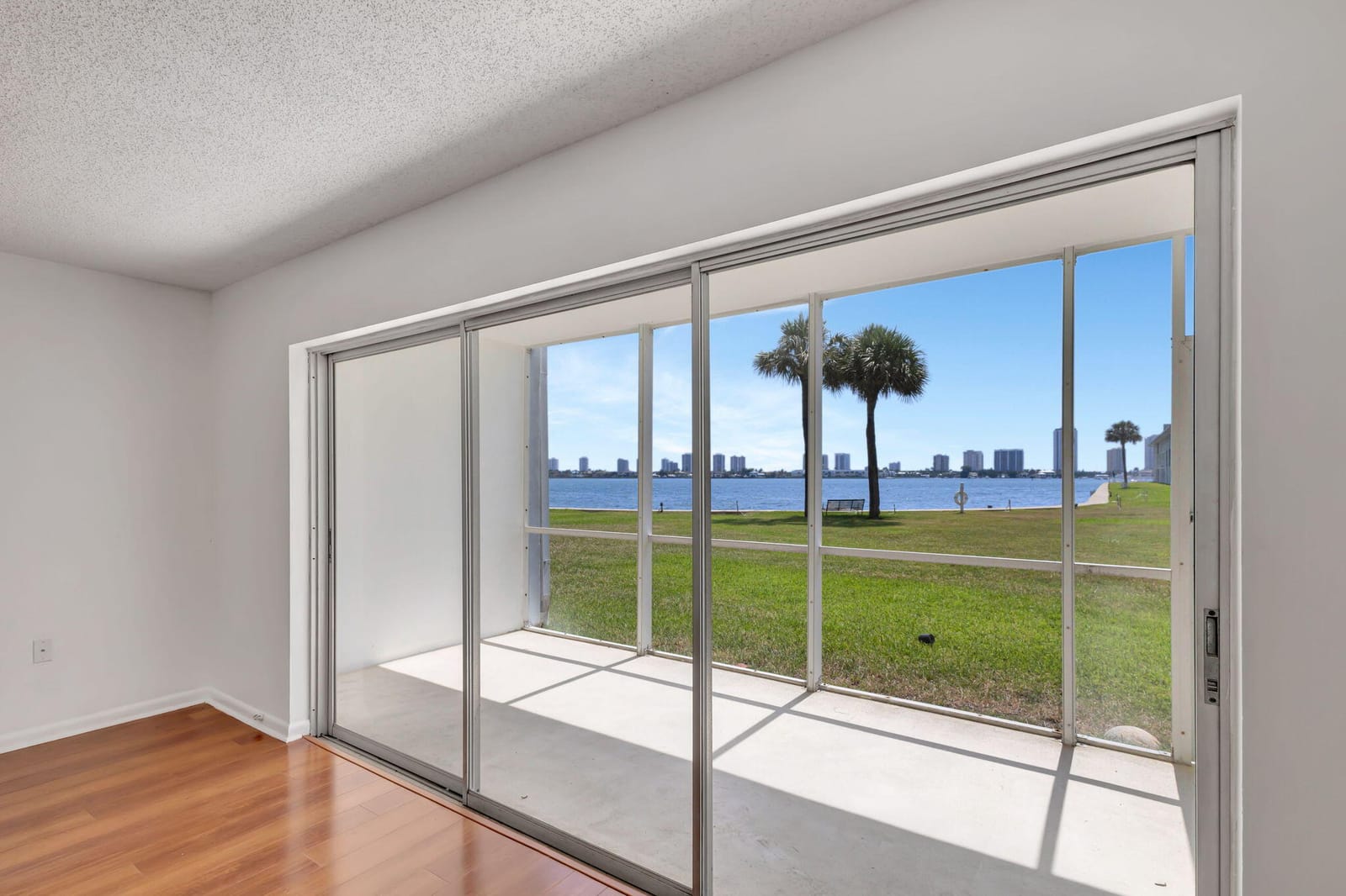 2936 Lake Shore Drive 108, Riviera Beach, FL 33404 photo 17