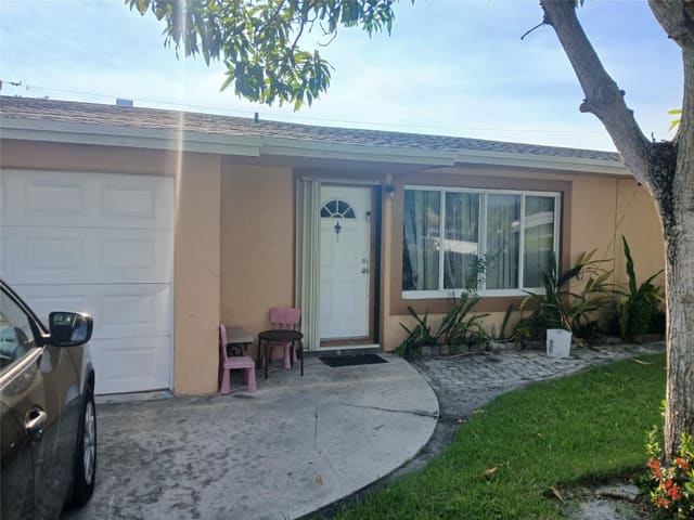 1410 SW 6th Avenue, sold in North Broward Highlands, Deerfield Beach, FL