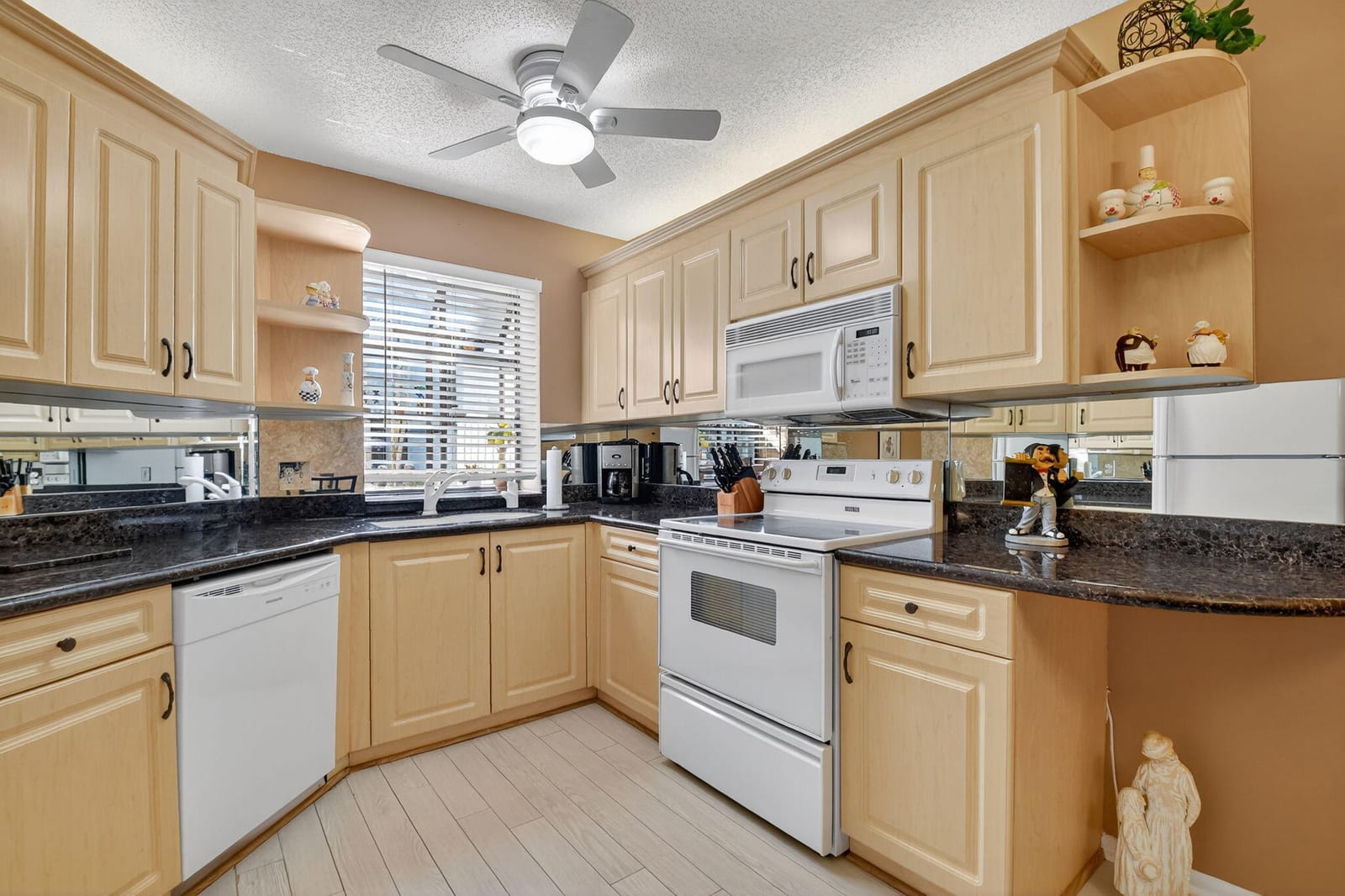 5135 Floria Drive C, Boynton Beach, FL 33437 photo 17