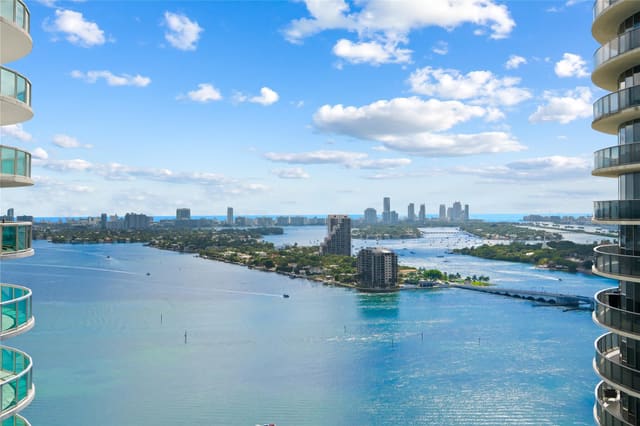 1800 N Bayshore Drive 2914, sold in 1800 Club Condo, Miami, FL