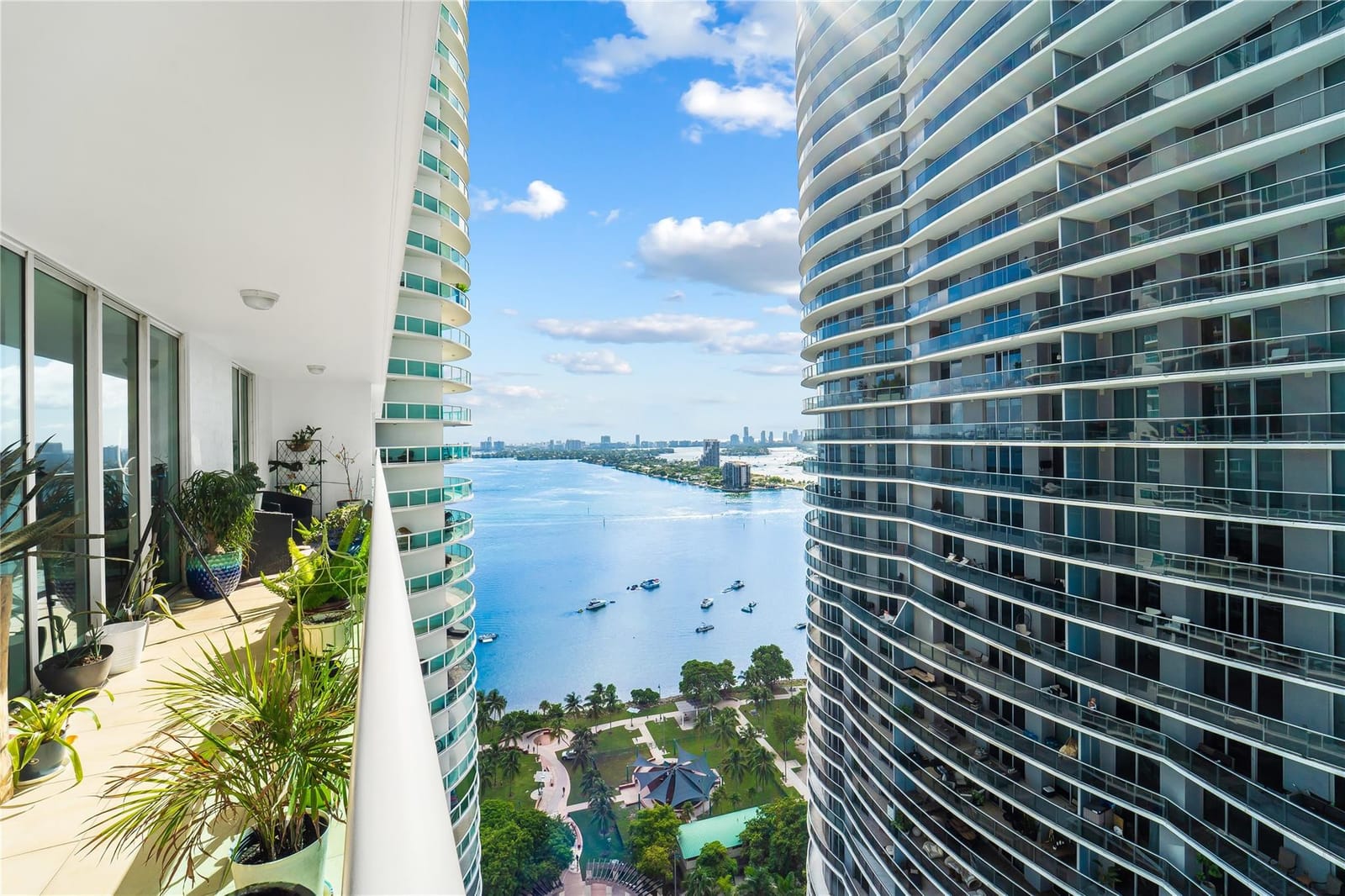 1800 N Bayshore Drive 2914, Miami, FL 33132 photo 13