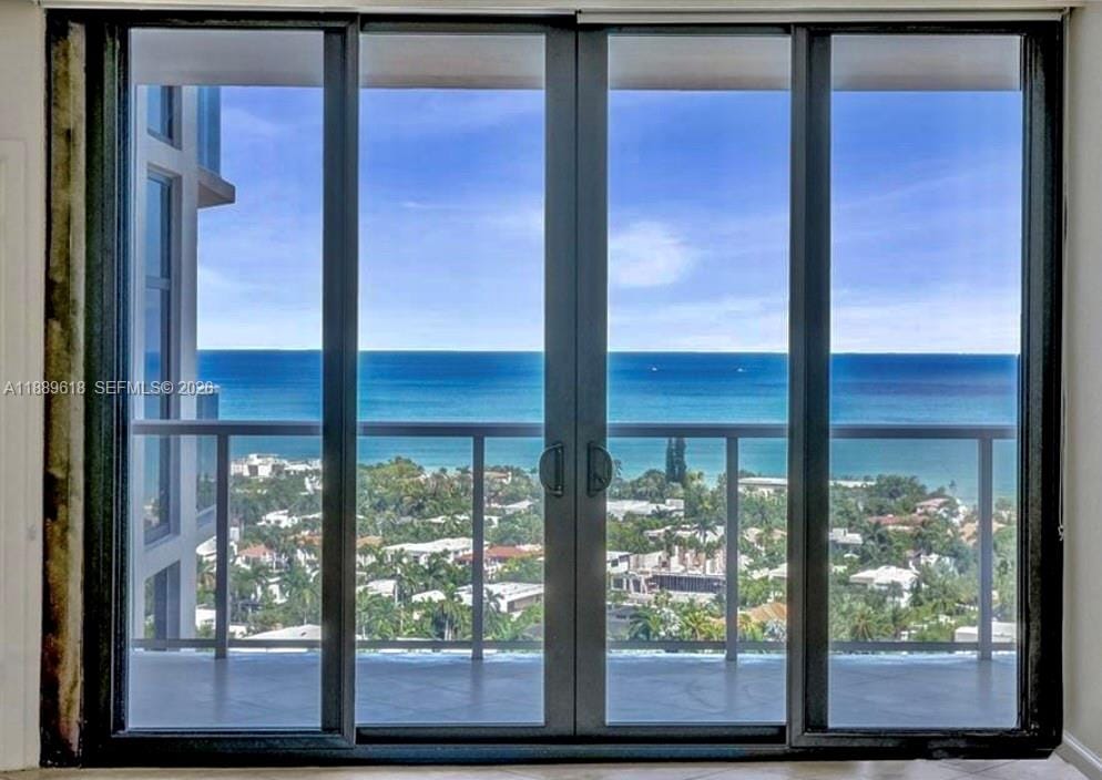 2 bedroom home for sale at 20281 Country Club, Aventura, FL 33180 — $480,000