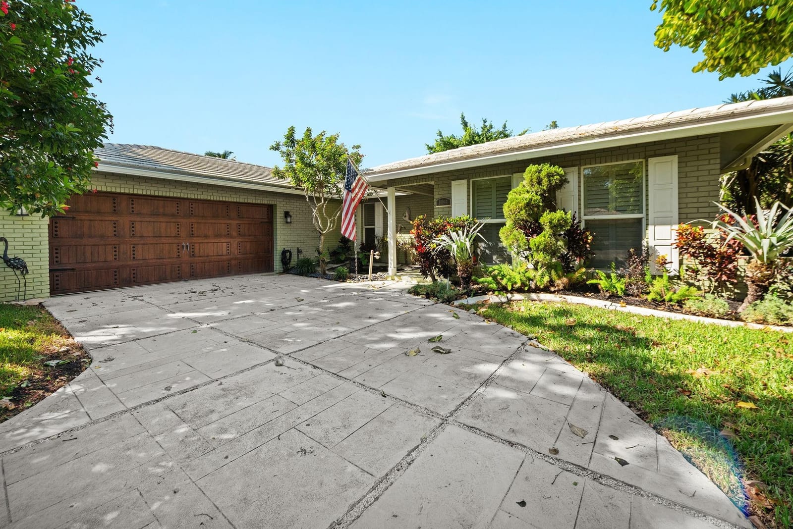 10044 Ramblewood Drive, Coral Springs, FL 33071