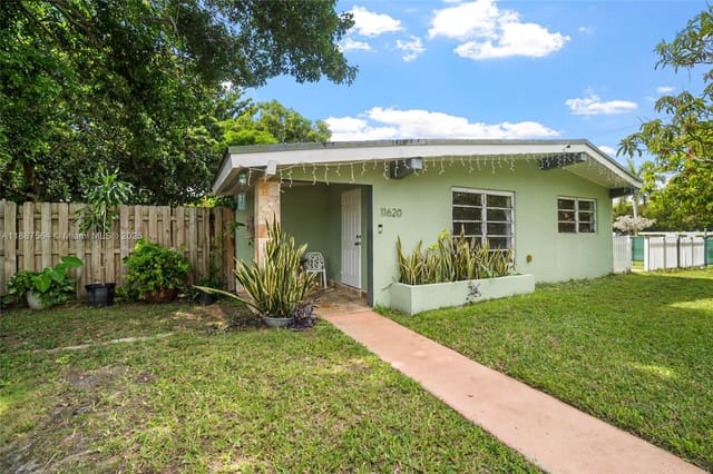 11620 Lincoln Boulevard, sold in Richmond Heights Estates, Miami, FL