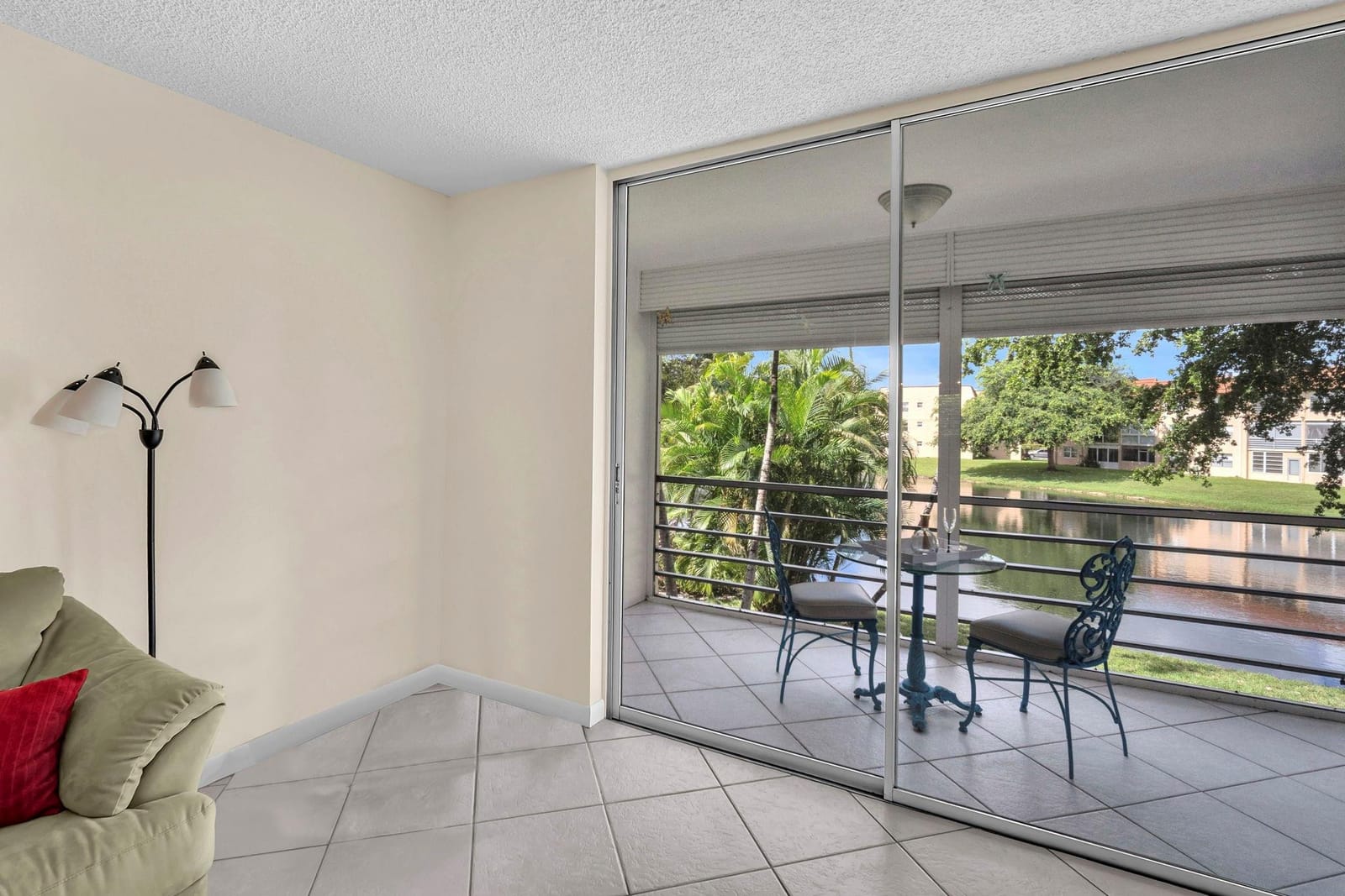 9301 Sunrise Lakes Boulevard 207, Sunrise, FL 33322 photo 17