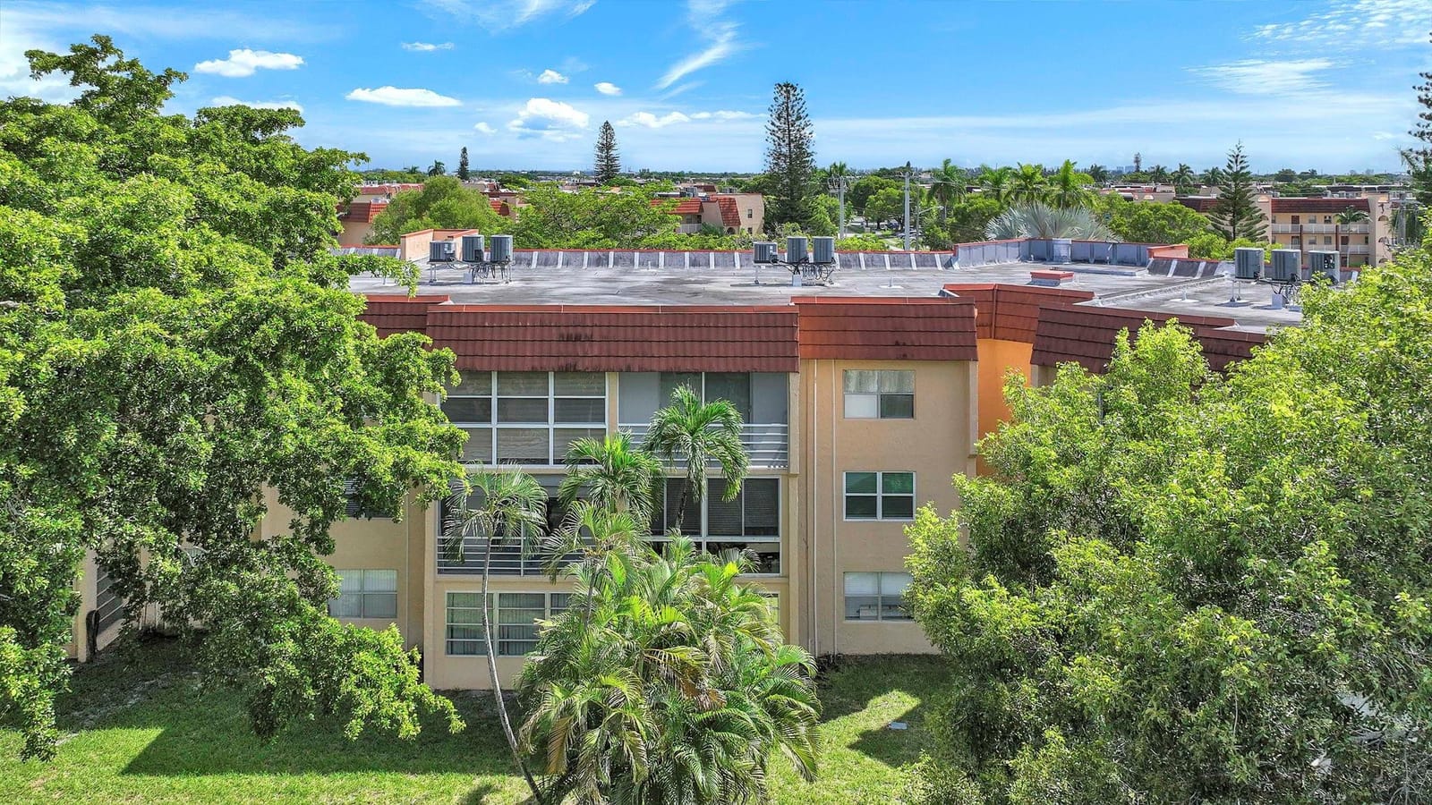 9301 Sunrise Lakes Boulevard 207, Sunrise, FL 33322 photo 29
