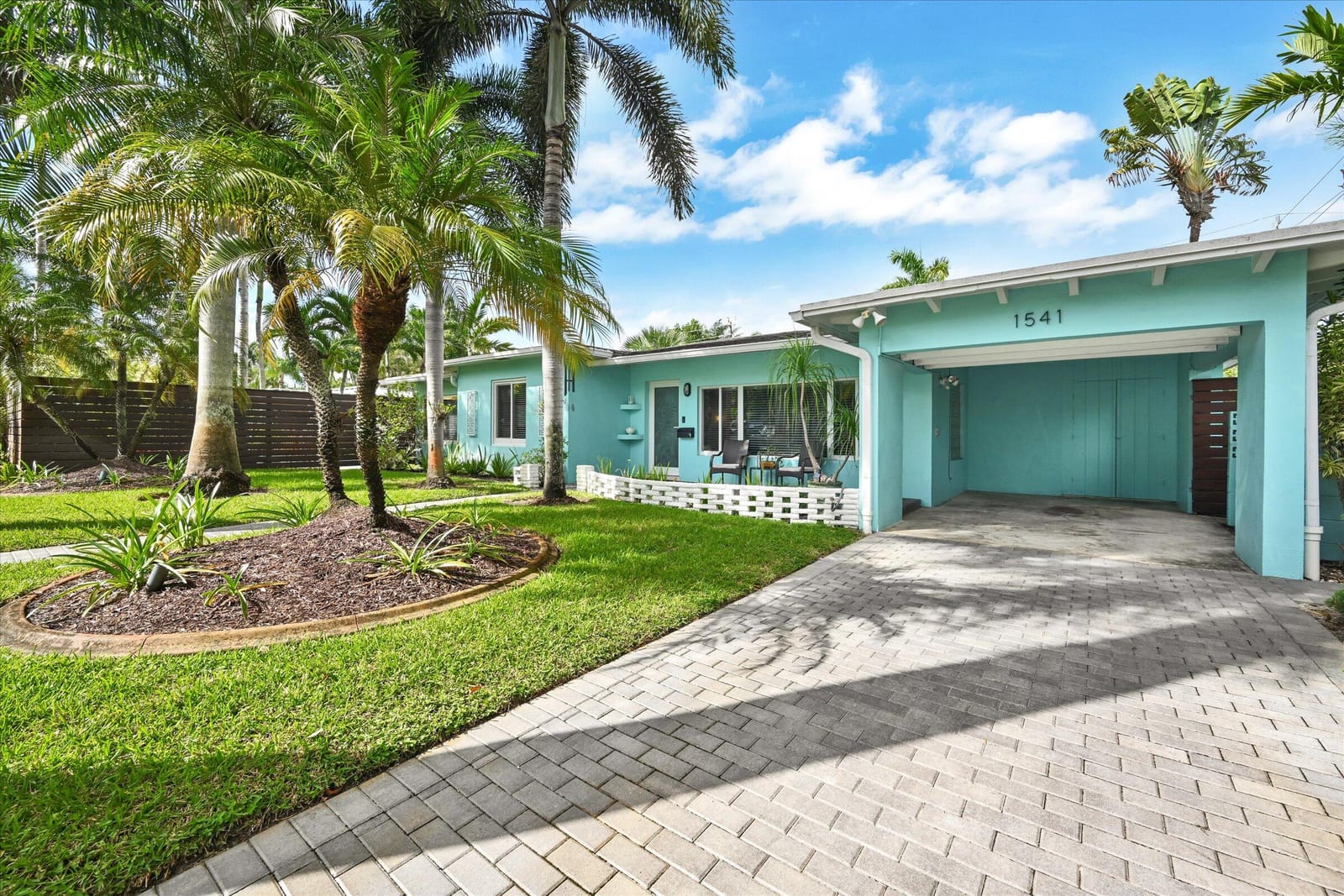 1541 NE 16th Terrace, Fort Lauderdale, FL 33304 photo 3