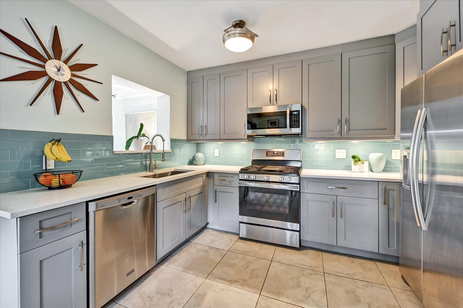 1541 NE 16th Terrace, Fort Lauderdale, FL 33304 photo 9