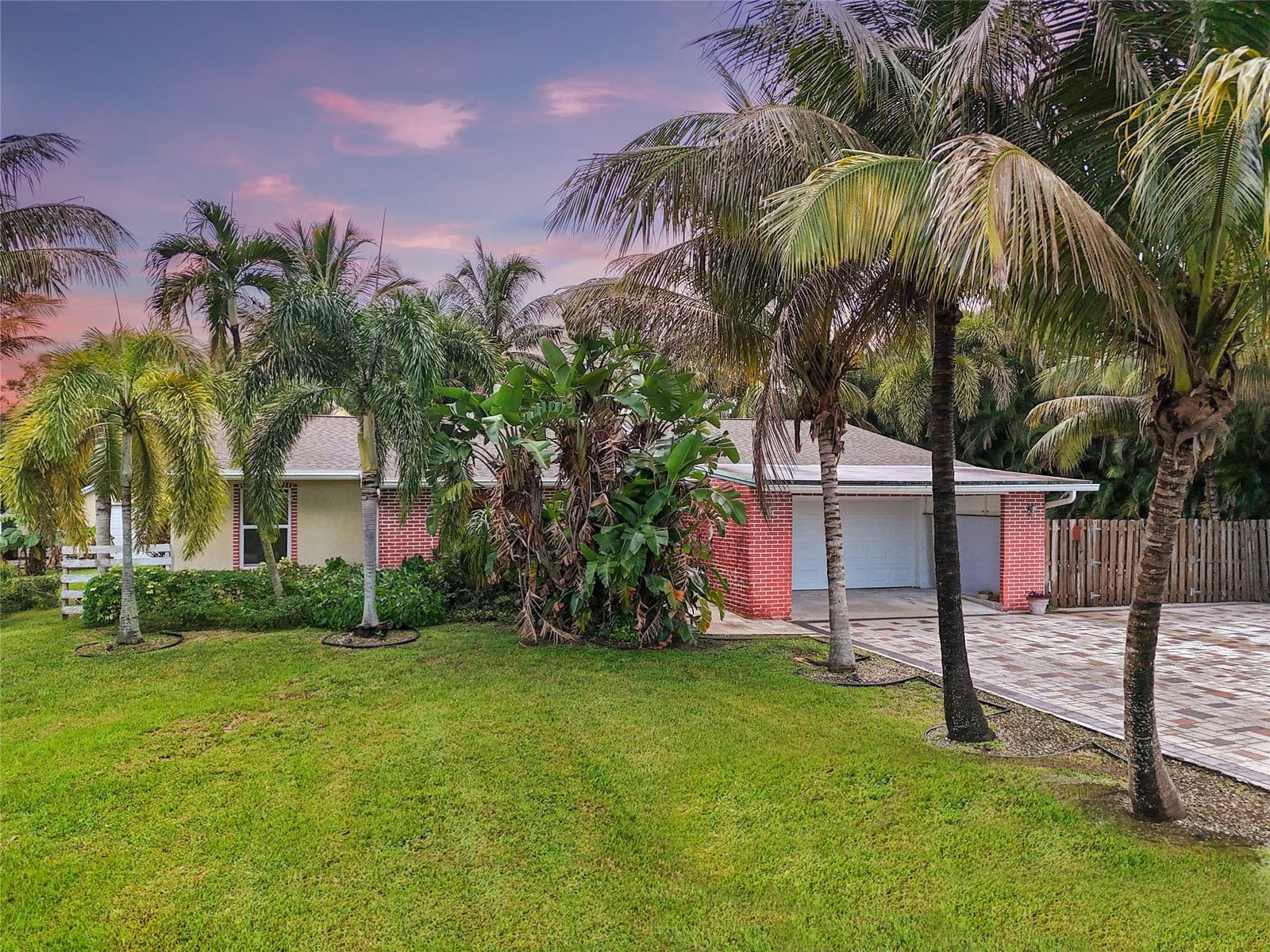 861 NW 116th Avenue, Plantation, FL 33325