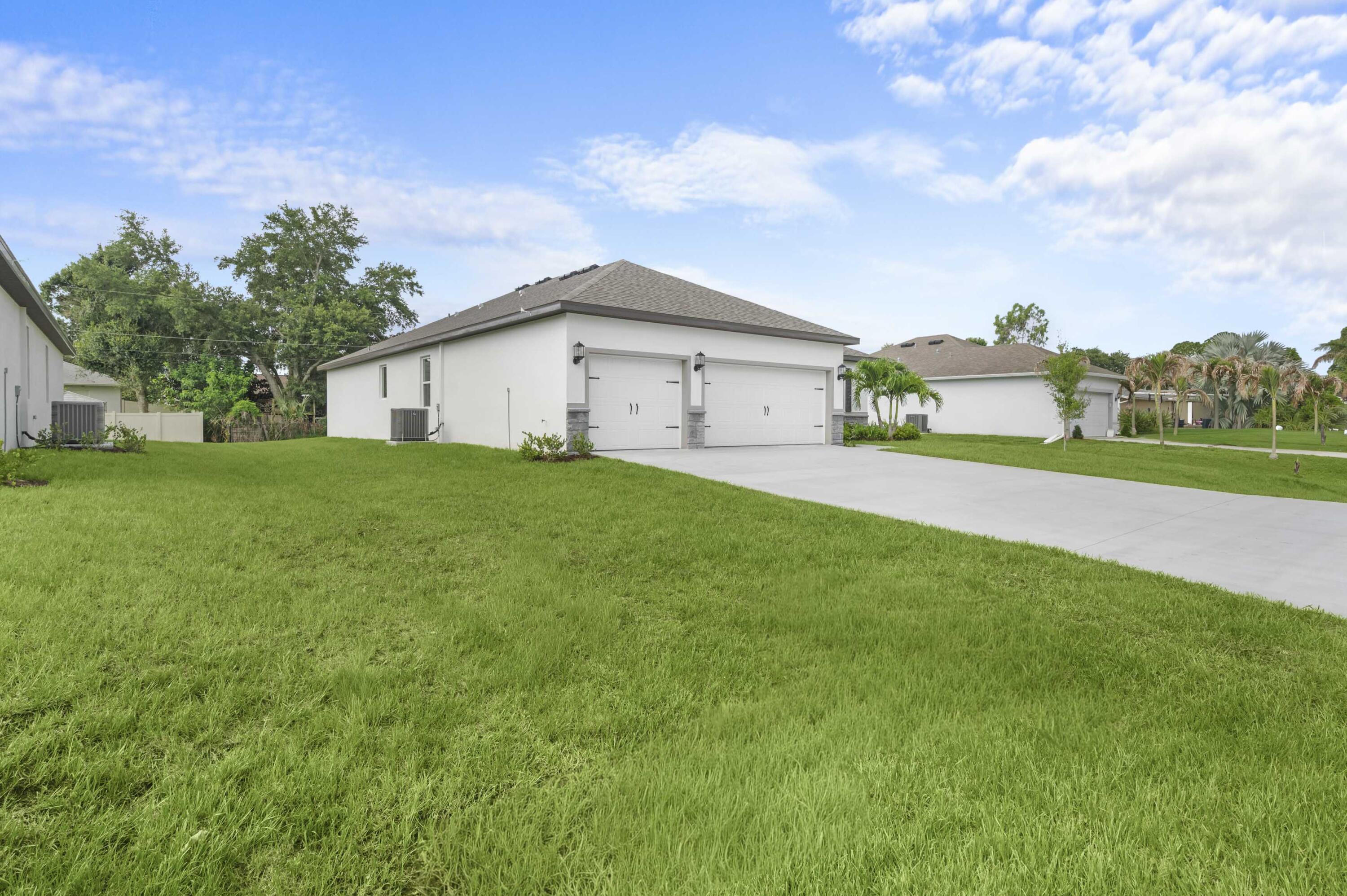 4562 SW Daemon Street, Port St. Lucie, FL 34953, Port St Lucie