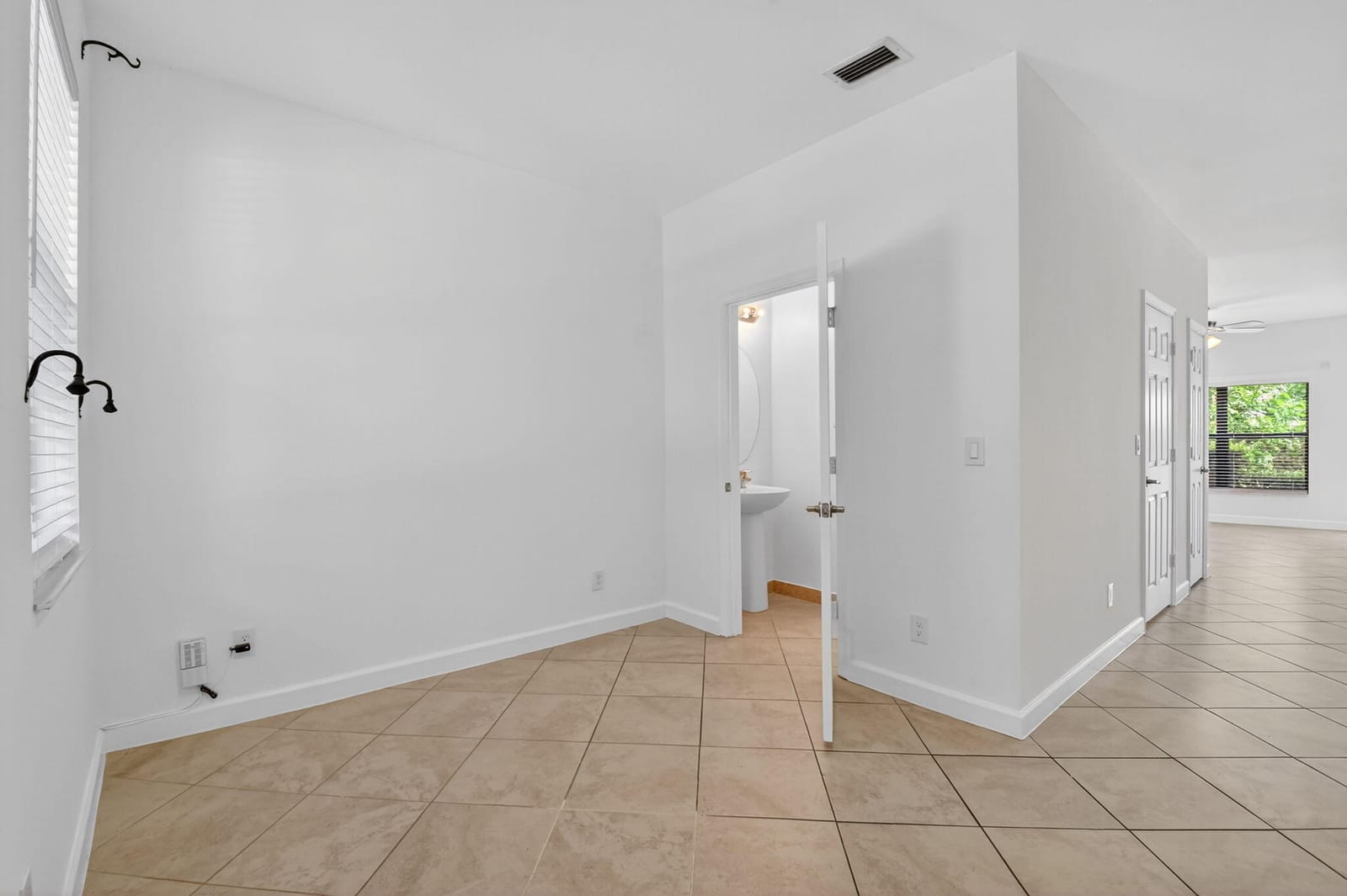 6032 Bangalow Drive, Lake Worth, FL 33463 photo 4