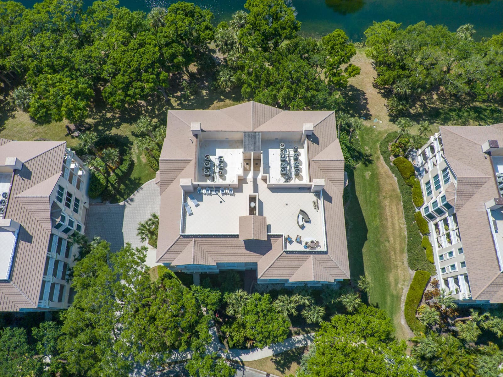 601 N Swim Club Drive Phb, Indian River Shores, FL 32963 photo 2