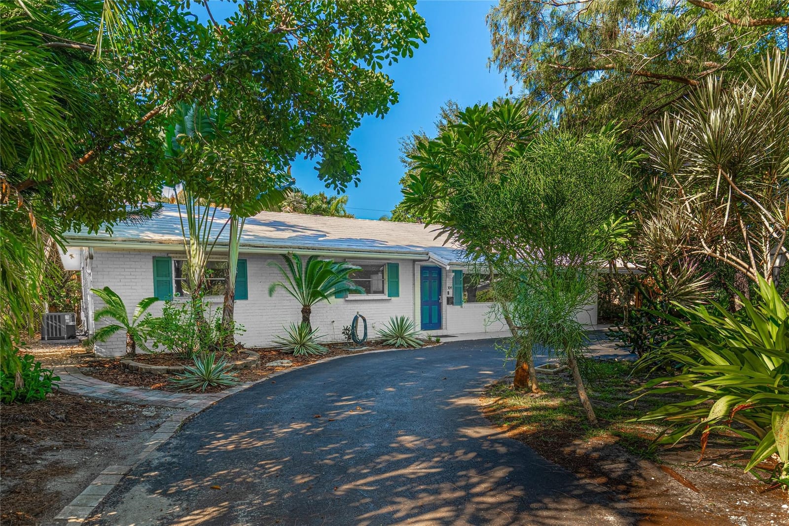 304 NE 20th Street, Wilton Manors, FL 33305 photo 2