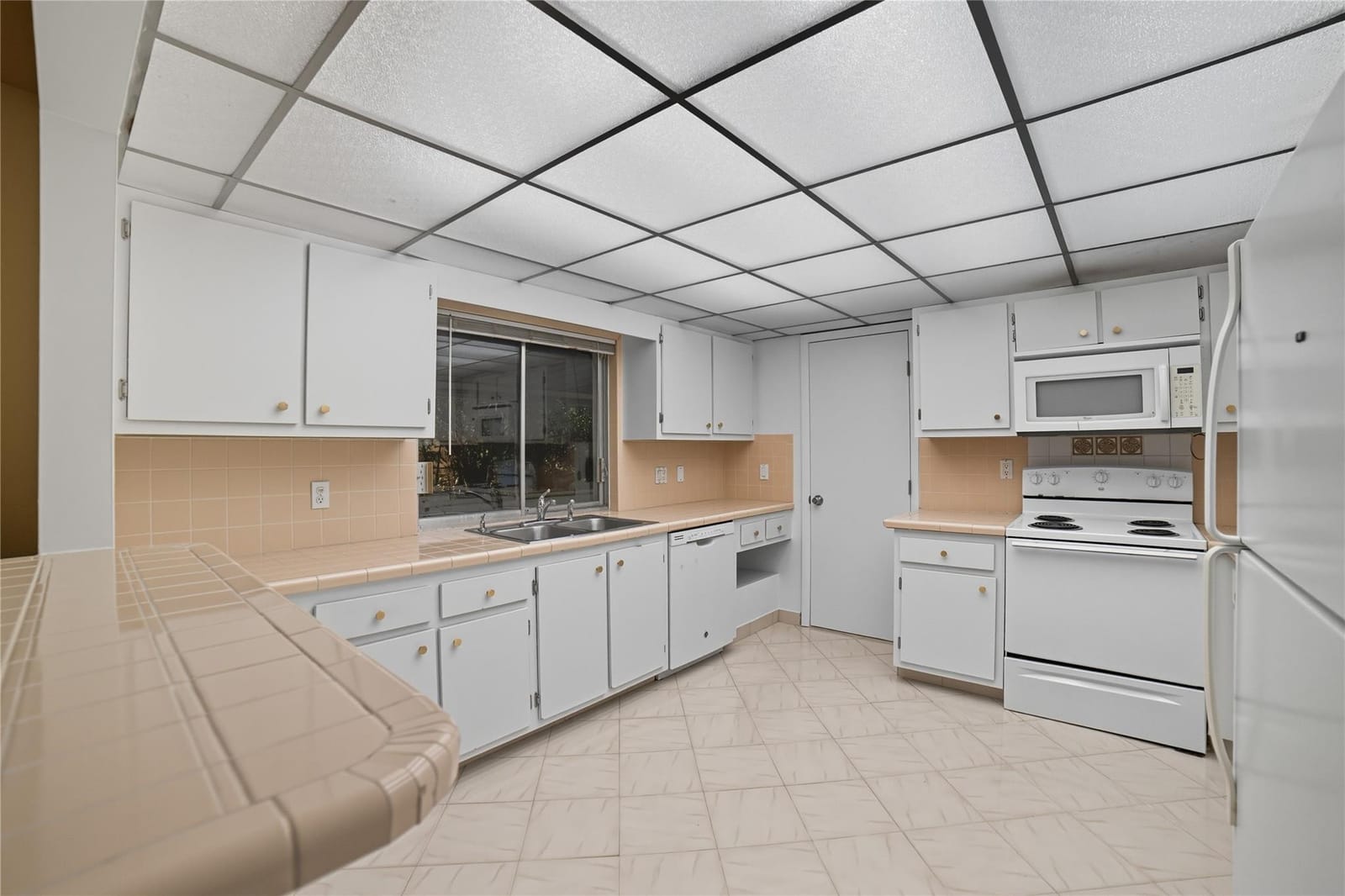 304 NE 20th Street, Wilton Manors, FL 33305 photo 12