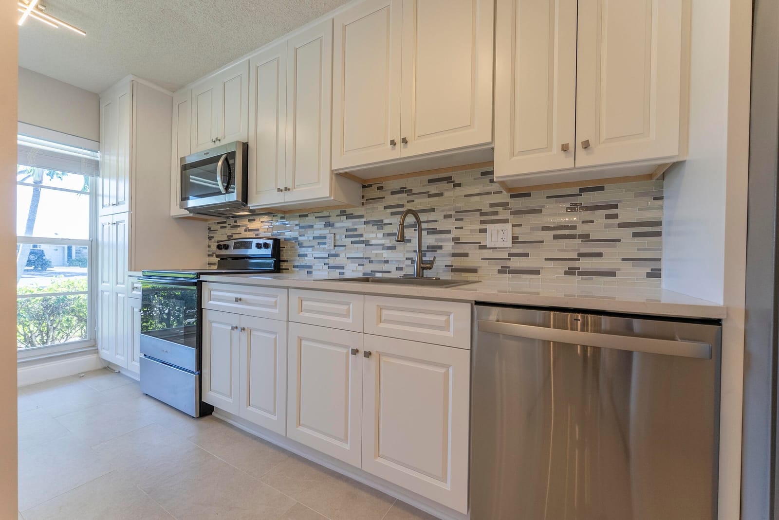 2501 Del Aire Boulevard 20-B, Delray Beach, FL 33445 photo 3