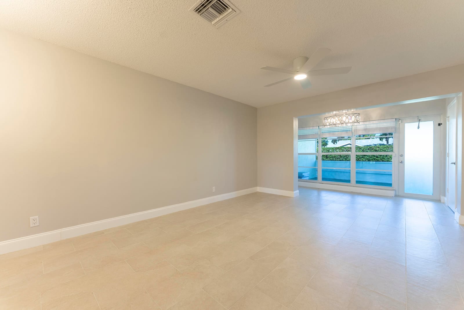 2501 Del Aire Boulevard 20-B, Delray Beach, FL 33445 photo 10