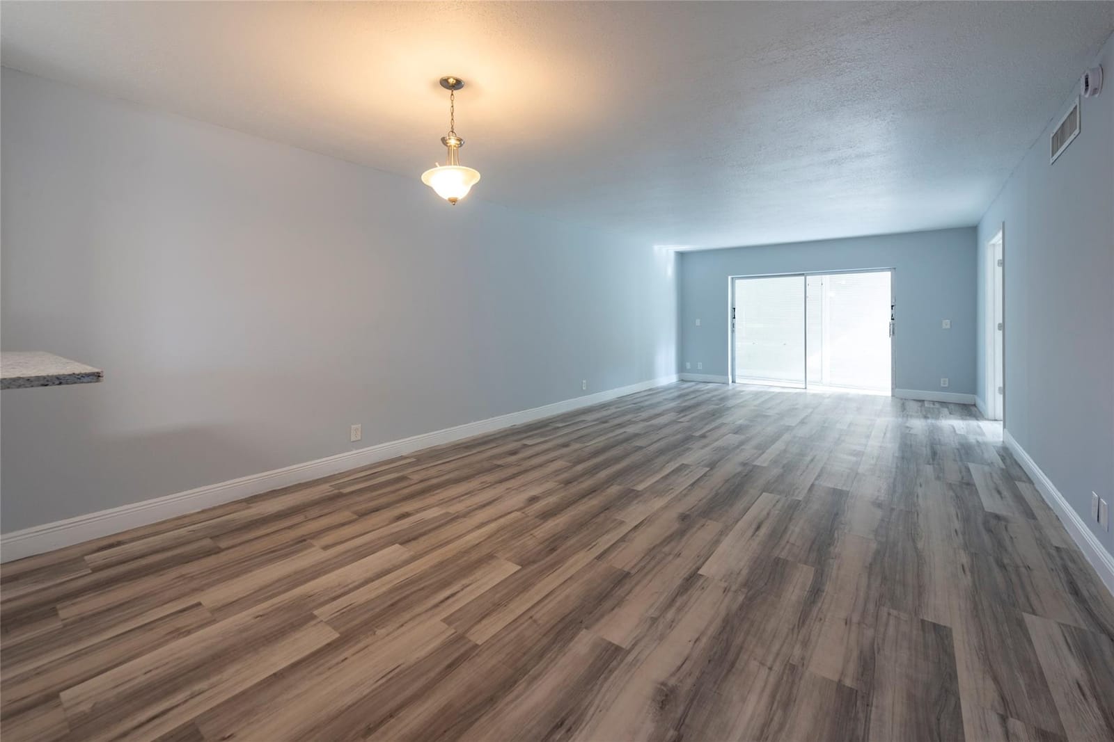 6061 N Falls Circle Drive 102 — photo 6