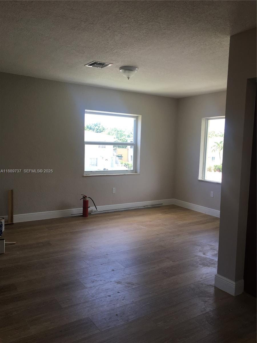 2311 NW 15th Street, Miami, FL 33125 photo 6