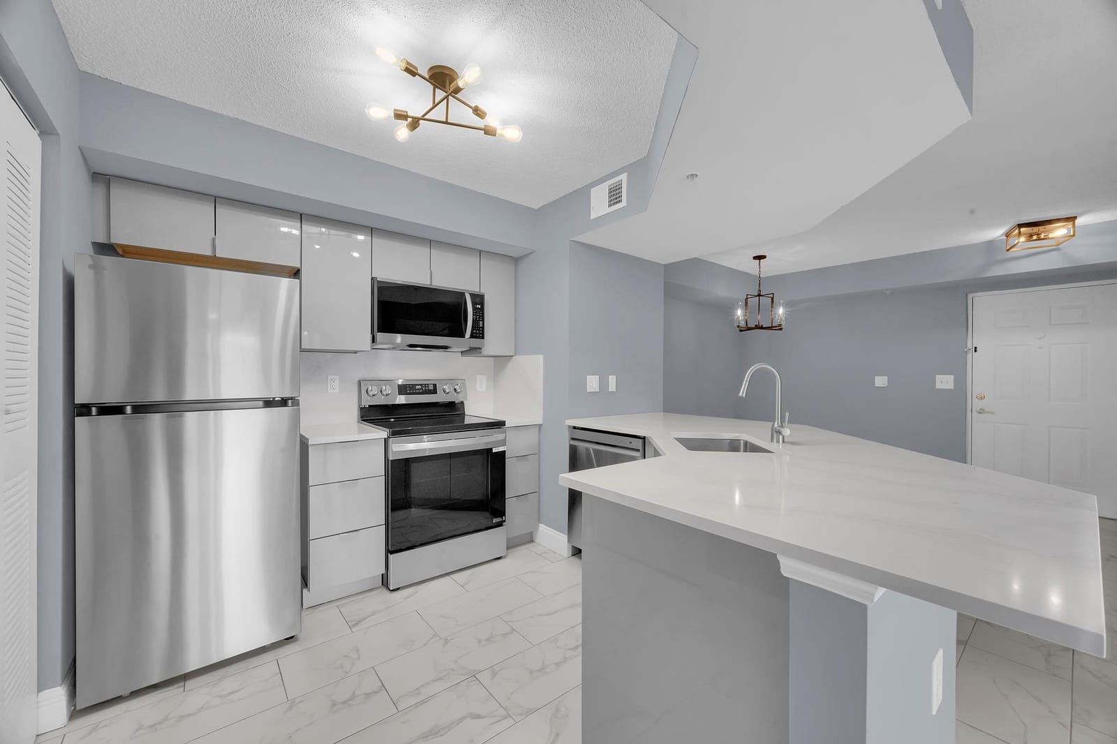 3809 NW Mediterranean Lane 104, Jensen Beach, FL 34957 photo 2