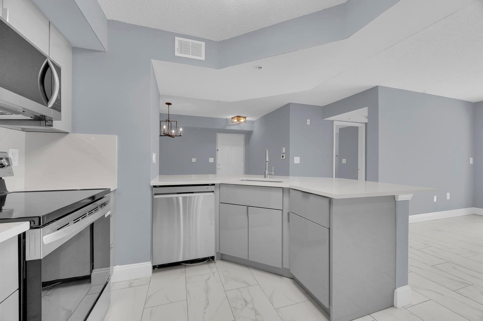 3809 NW Mediterranean Lane 104, Jensen Beach, FL 34957 photo 3