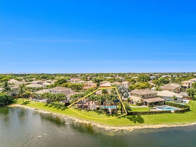 21059 SW 90th Place, Cutler Bay, FL 33189