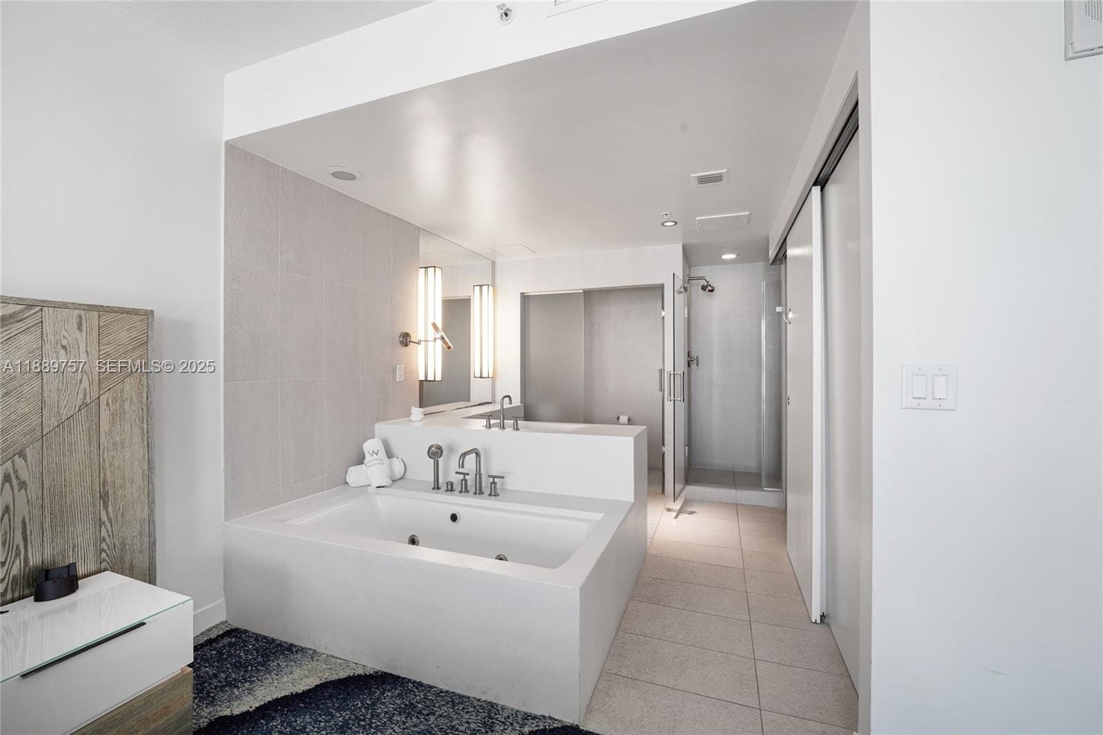 3101 Bayshore Drive 1704, Fort Lauderdale, FL 33304 photo 25