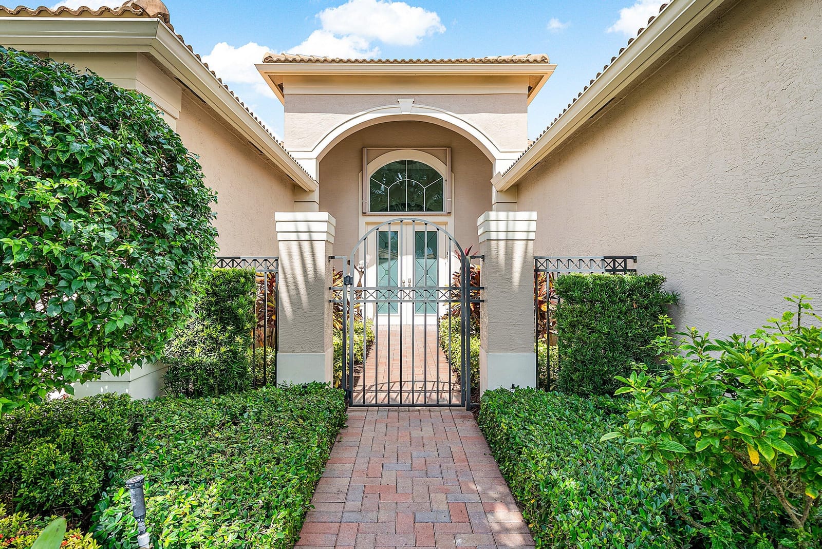 10612 Whitewind Circle — photo 8