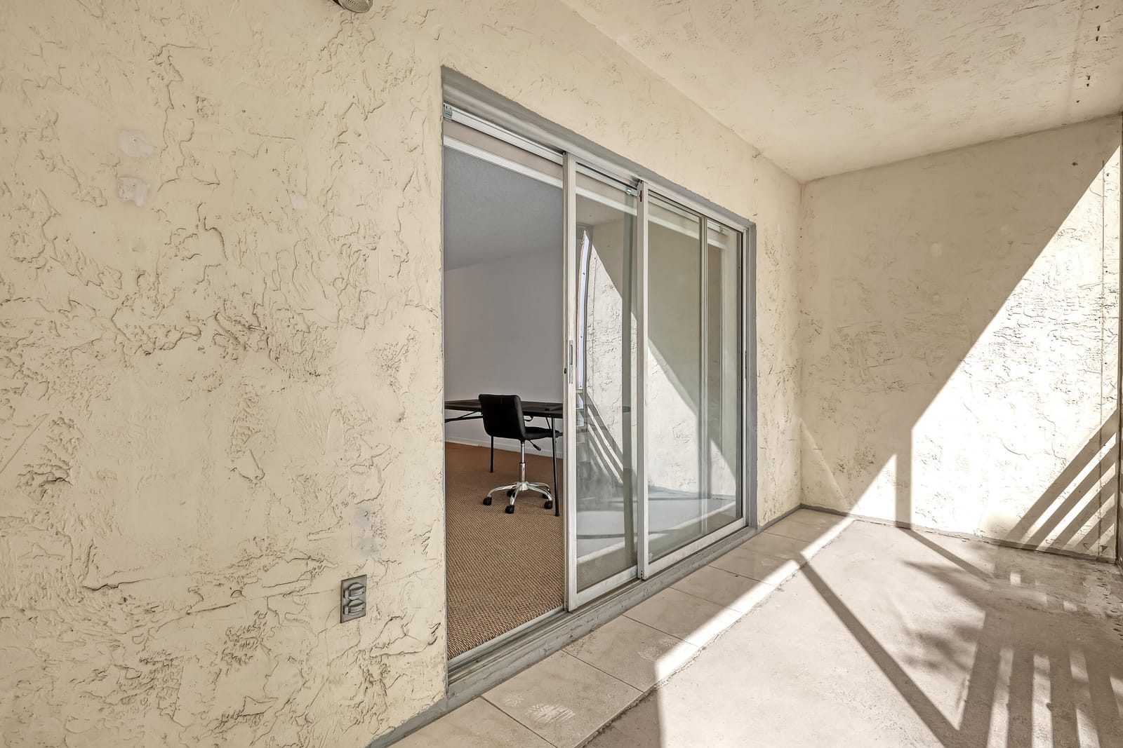 5190 E Sabal Palm Boulevard 216, Tamarac, FL 33319 photo 12
