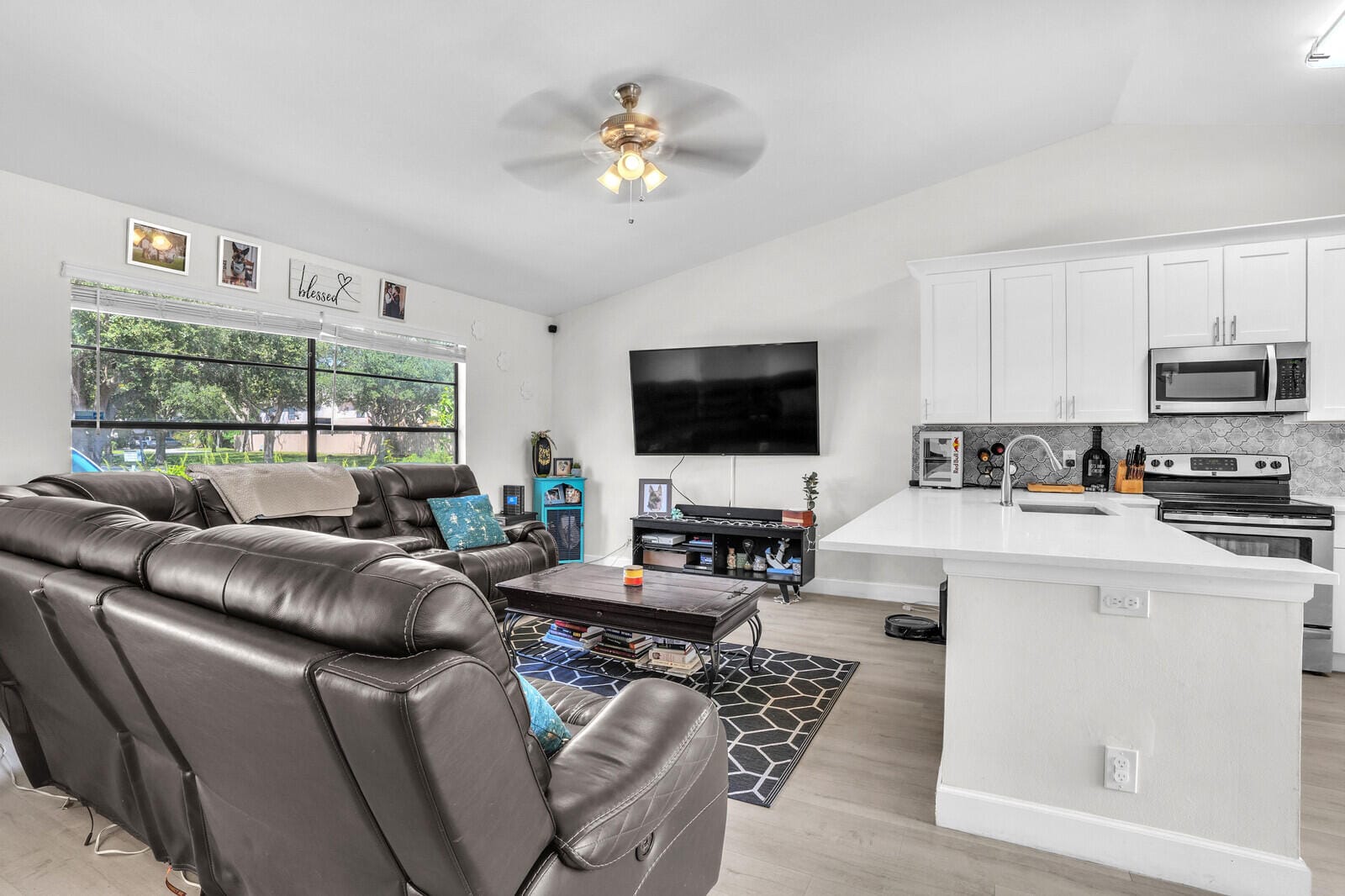 118 Sherwood Circle 8a, Jupiter, FL 33458 photo 5