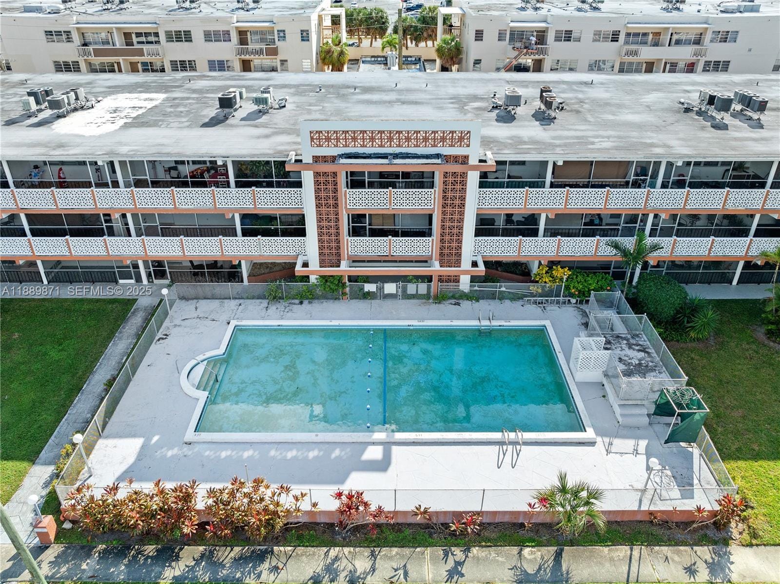 1450 NE 170th Street 202, North Miami Beach, FL 33162 photo 21