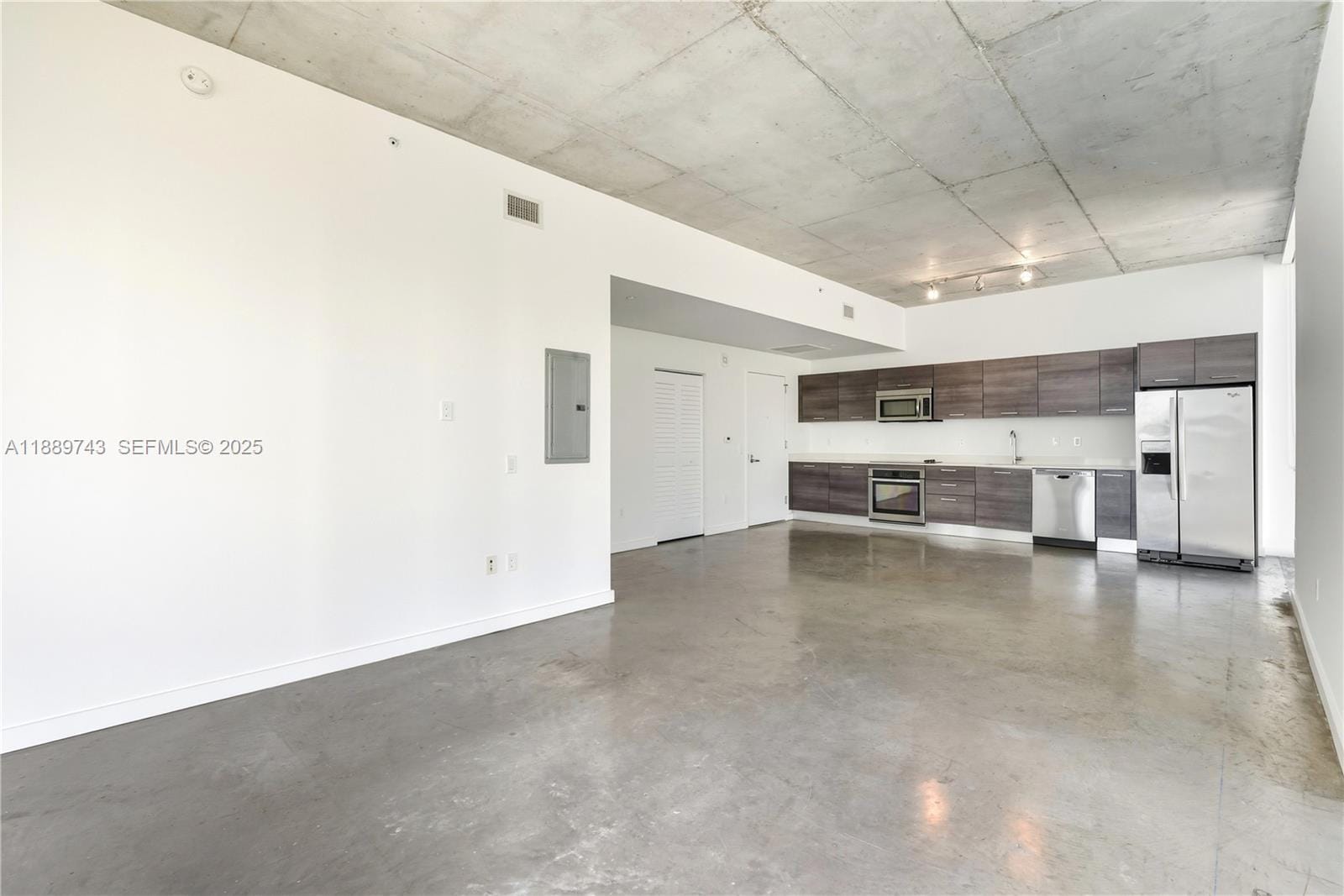 151 SE 1st Street 2002, Miami, FL 33131 photo 3