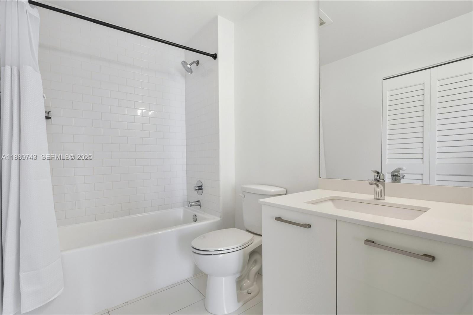 151 SE 1st Street 2002, Miami, FL 33131 photo 8