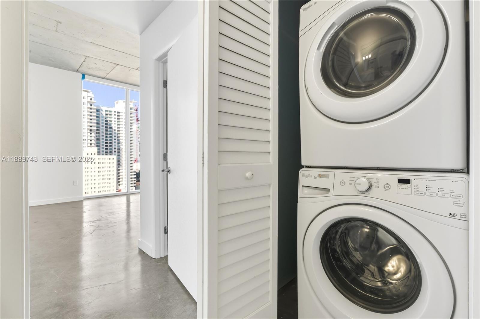 151 SE 1st Street 2002, Miami, FL 33131 photo 9