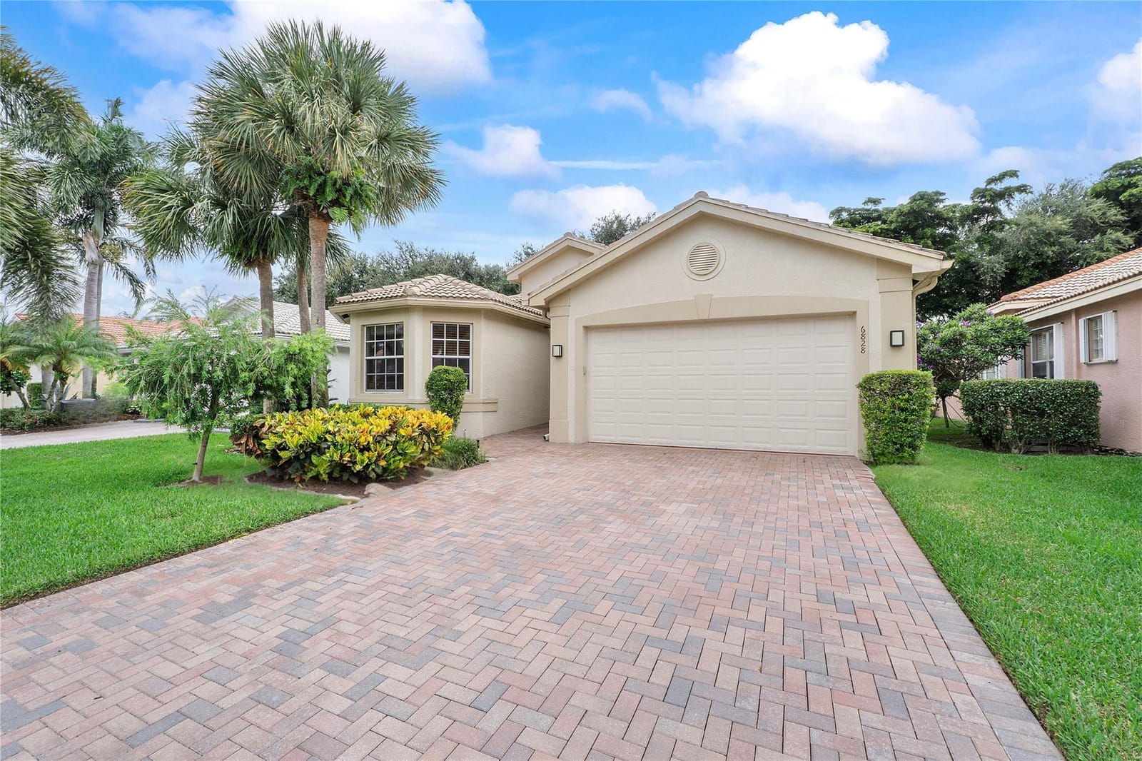 6828 Belmont Shore Drive, Delray Beach, FL 33446