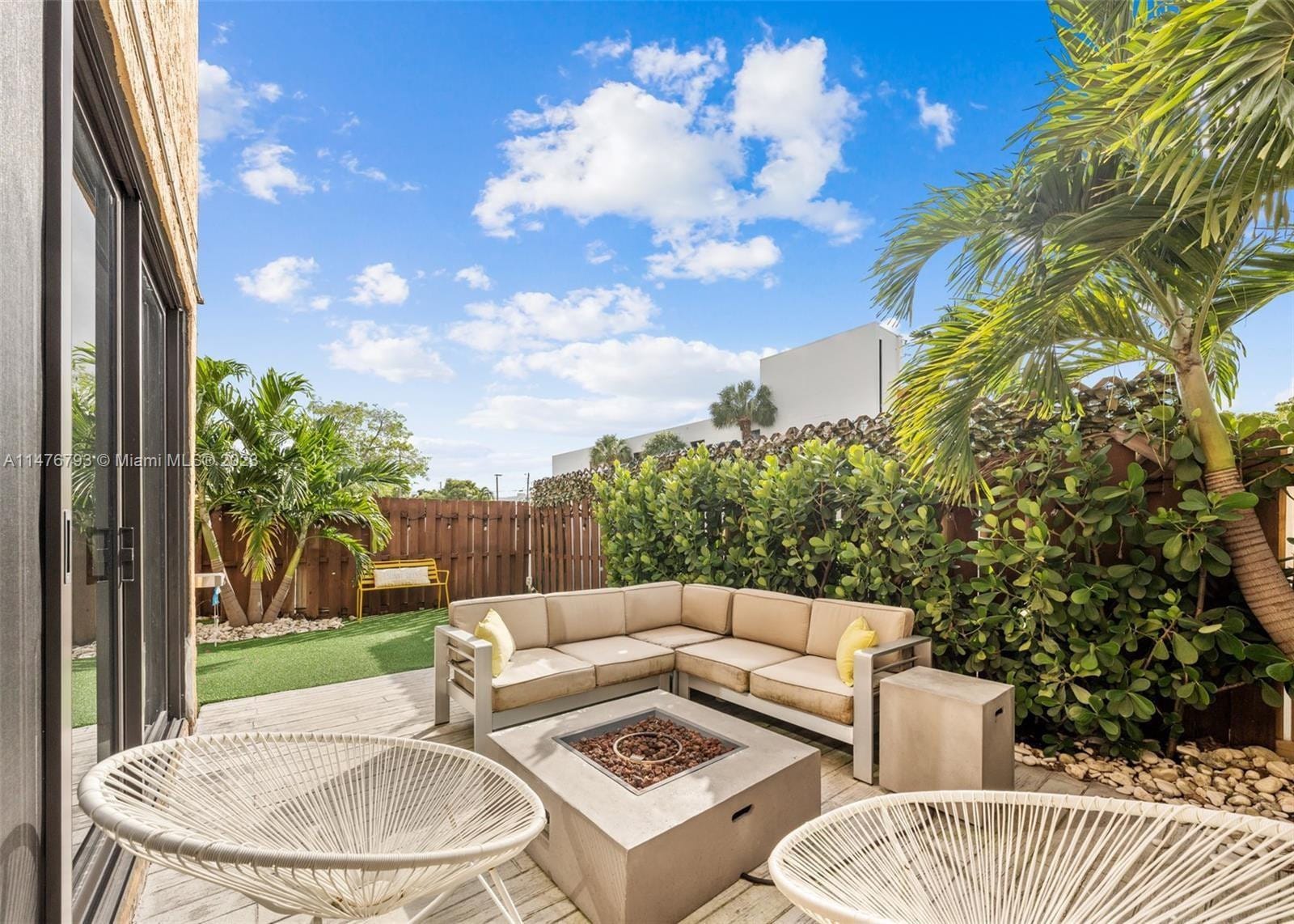 700 SE 14th Street J, Fort Lauderdale, FL 33316 photo 14