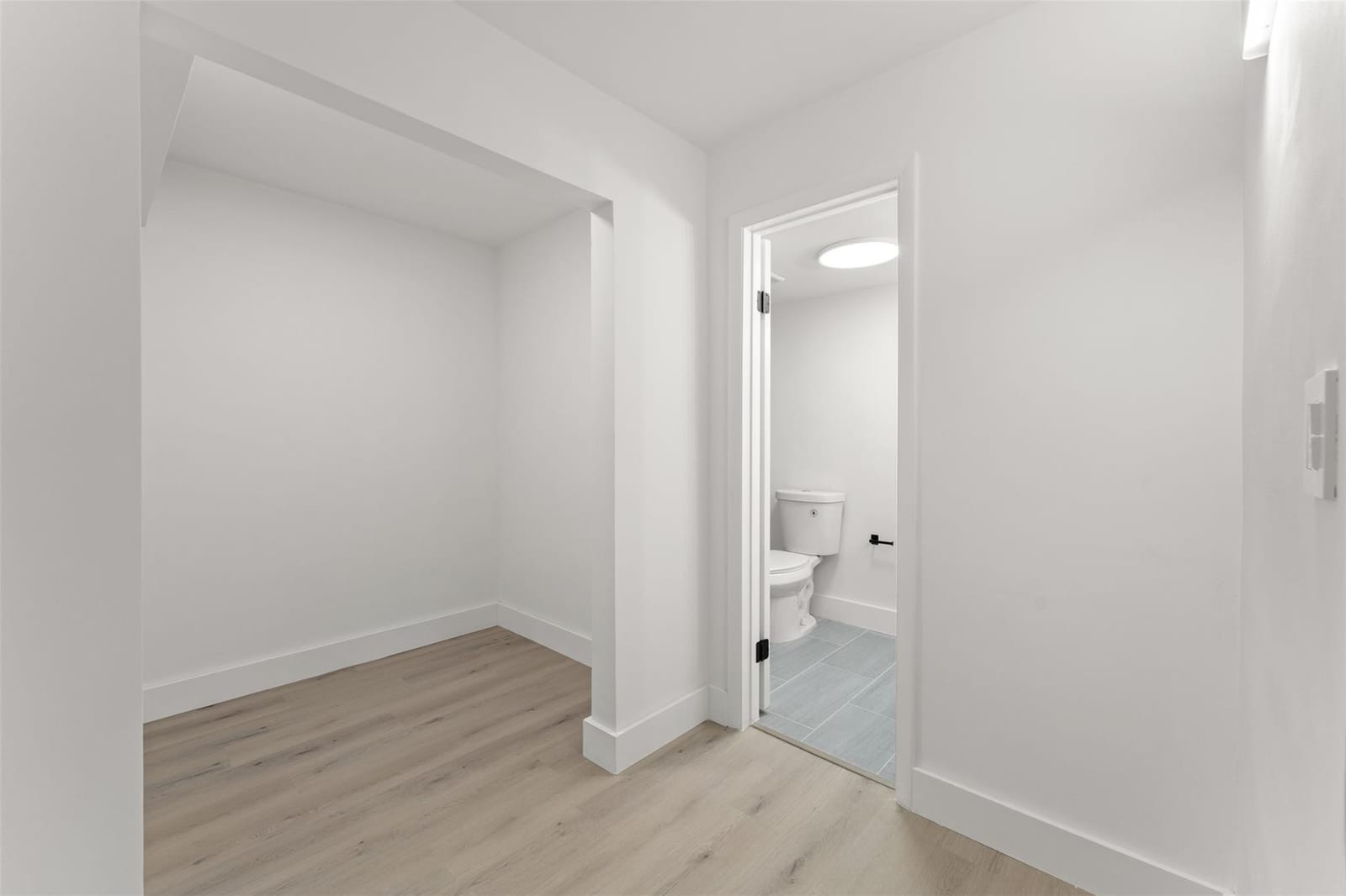441 NE 195th Street 302, Miami, FL 33179 photo 16