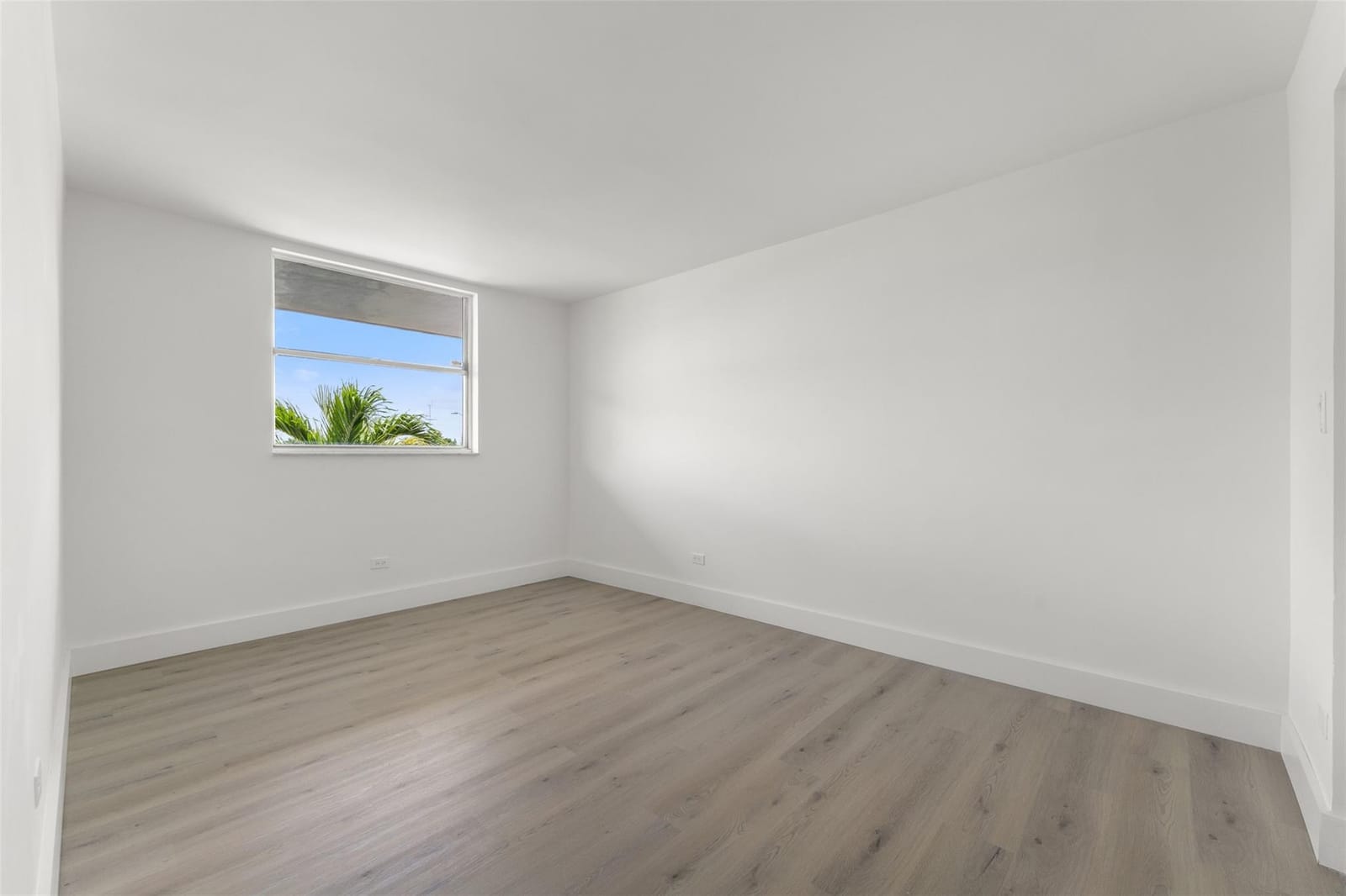 441 NE 195th Street 302, Miami, FL 33179 photo 19