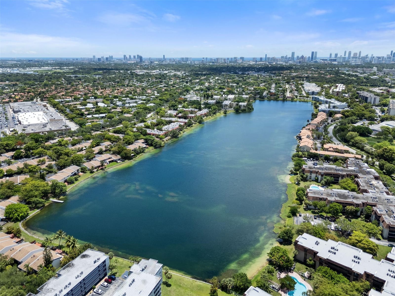 441 NE 195th Street 302, Miami, FL 33179 photo 30